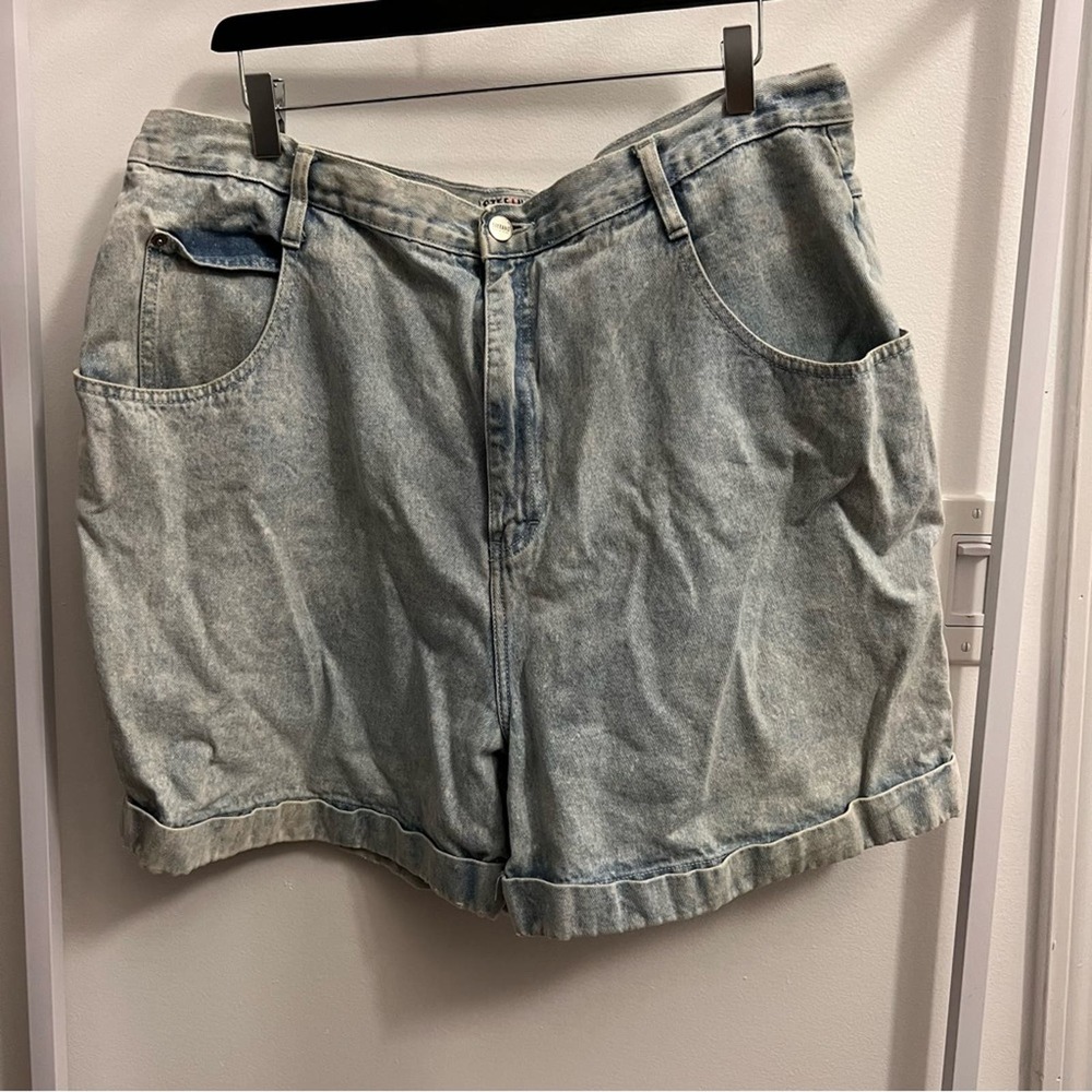 Vintage 80's/90's light acid wash mom shorts